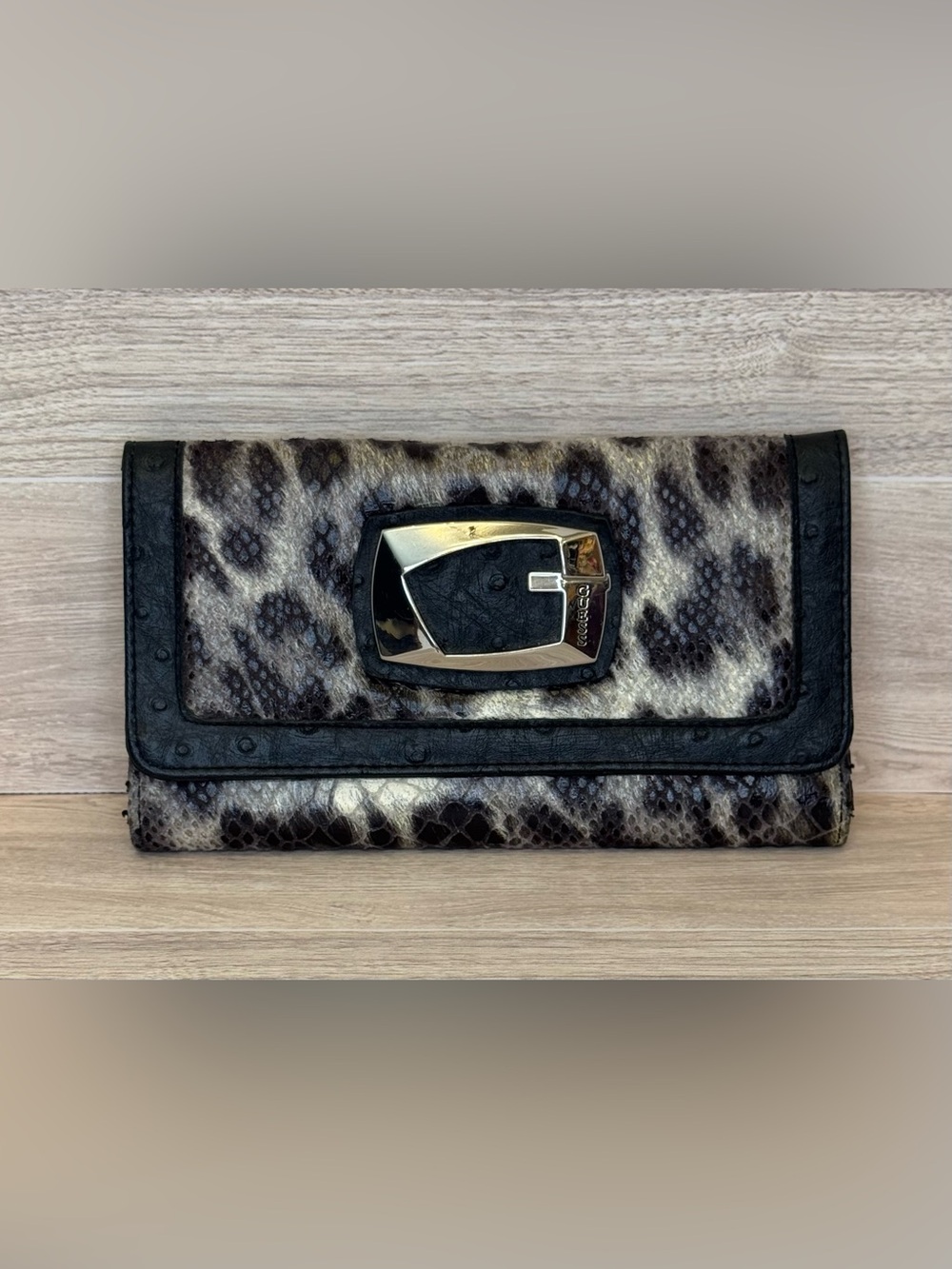 Vintage Guess Tri-fold Wallet. Faux Snake/Ostrich Print